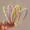 Diadema Fina Ondulada para Mujeres con Coronilla Alta, Diadema Antideslizante Dentada para Peinar el Cabello, Lavarse la Cara y Aplicar Mascarillas Faciales, Accesorio Diario para el Cabello