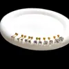 Vendas Diretas de Fábrica Aço Titânio Popular Haste Roscada de 0,8 mm Brincos de Bola de Aço Torcido Cristal Zircônia Studs para Osso da Orelha Unissex Versátil