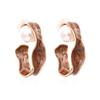 Brincos Exagerados Europeus e Americanos Torcidos Liga Gota de Óleo em Forma de C Brincos de Pérola Temperamento Design Sense Gota de Óleo Brincos Brincos para Mulheres