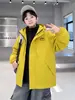Ropa para niños, ropa exterior de otoño para niños, nueva colección otoño/invierno 2026, talla mediana a grande, cortavientos tres en uno desmontable para otoño
