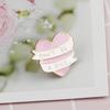 Broche de amor de carta criativa europeia e americana não seja uma fábrica de origem de roupas de crachá de gota de óleo de liga de zinco Dick