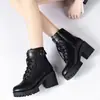 Botas de mujer versátiles vintage, botas Martin de suela gruesa transfronterizas, nuevas de invierno 2026 estilo británico con cordones que aumentan la altura, botines