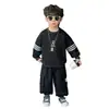 Conjunto Masculino Primavera 2026 Novo Estilo Coreano Moletom para Menino Estilo Coreano Primavera e Outono Conjunto Esportivo Tendência Infantil de Duas Peças