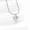 Colar de aço titânio com revestimento PVD em lote misto, acabamento sofisticado, cor que não desbota, joia feminina em aço inoxidável banhada a ouro 18K para personalização no atacado.