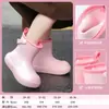 Botas de lluvia para niños y niñas, antideslizantes e impermeables, zapatos de lluvia para bebé, zapatos ligeros de una sola pieza con suela blanda para jugar en el agua, para estudiantes de primaria