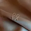 Pendientes Geométricos de Cruz con Diamantes Incrustados de Aguja de Plata Moda Coreana Pendientes Elegantes Exquisitos Lujo Accesible Pendientes Versátiles de Gama Alta para Mujeres