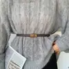 Cinto Fino Metálico com Fivela Vintage Estilo Coreano Versátil para Vestido Feminino Suéter Casaco Cinto Decorativo Moda Cintura