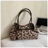 Bolso Tote de Aspecto Elevado de Nicho con Estampado de Leopardo para Mujer, Nuevo Estilo Primavera 2026, Bolso de Hombro o Axila Casual con Estilo