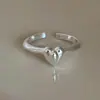 Diseño de Nicho en Forma de Corazón Estilo Minimalista Fresco Anillo de Corazón para Mujer Versátil Lujo Ligero Gama Alta Anillo Abierto para Dedo Índice para Mujer