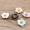 Accesorios de joyería de estilo coreano DIY K oro gota de aceite aleación colgante pequeño accesorios colgantes para pulsera flor de hibisco