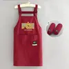 Delantal Ajustable Estilo Coreano para Cocina y Hogar, Delantal Impermeable de Dibujos Animados para Hombres y Mujeres, Adecuado para Catering y Trabajo, con Texto Impreso