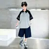Camiseta de Manga Curta para Meninos Verão 2026 Novo Estilo Média e Grande Infantil Fina Camiseta de Verão Roupas Infantis Camisa Polo Infantil Top Esportivo t