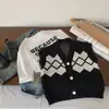 Venta de Liquidación Sin Devoluciones ni Cambios 18 Yuan Cardigan de Punto Mabao para Niños Chaleco Suéter de Punto con Patrón de Diamantes para Niños Moderno