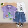 Roupa de Verão Infantil Dinossauro Desenho Animado 2025 Nova Camisa Polo Fina de Manga Curta Conjunto de Duas Peças Shorts Jeans Infantil