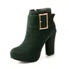 Dropshipping do AliExpress: Botas curtas decoradas com metal e saltos grossos, botas femininas de tamanho grande para comércio exterior transfronteiriço 666