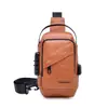 Bolso de Pecho para Hombre de PU con Candado de Contraseña, Mochila Deportiva Casual con Almacenamiento Multicapa y Puerto USB, Bolso Cruzado de Hombro Único