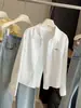 Camisa Longa de Algodão Lavado Única e Super Estilosa para Mulheres, Novo Design Popular da Primavera de 2026 com Fenda nas Costas Top Jaqueta