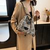 Bolsa feminina grande capacidade bolsa balde 2025 nova bolsa de ombro moda coreana bolsa doce bolsa de ombro transfronteiriça