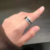 Anillo de acero inoxidable personalidad dominante europea y americana moda para hombre patrón de dragón anillo para el dedo índice venta caliente transfronteriza joyería de titanio al por mayor