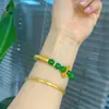 Báculo Vajra Cien Bendiciones Tubo Curvo Pulsera de Calcedonia Verde Método Antiguo Oro de Arena Cuentas Redondas Chapado en Cobre Dorado Joyería de Mano Retro Estilo Nacional para Mujer