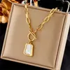 Cadena de Clavícula Transfronteriza Europea y Americana con Cierre de Pinza OT, Colgante Cuadrado de Concha Blanca, Collar Versátil de Lujo Ligero, Cadena para Suéter, Joyería para Mujer al por Mayor