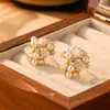 Pendientes de Flor Tridimensionales Vintage Estilo Francés para Mujer, Pendientes de Botón de Circonita Pesada de Alta Gama, Pendientes Únicos de Nicho con Temperamento de Lujo Ligero