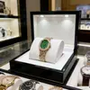 Comercio Exterior Transfronterizo Nueva Marca de Alta Gama a la Moda Esfera Cuadrada Incrustada de Diamantes Cadena Pequeña Moda Retro Reloj de Cuarzo para Mujer