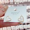 Exquisitos Pendientes de Botón de Corazón Pequeño Estilo Coreano para Mujer, Pendientes Versátiles de Moda Nicho con Aguja de Plata, Pendientes de Diseño de Celebridad de Internet