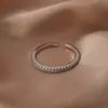 Anillo de Zirconia Incrustado con Diamantes para Mujer, Diseño de Nicho, Moderno, Único, Sencillo, Elegante, Versátil, Lujo Ligero, Anillo de Dedo Índice de Gama Alta
