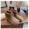 Elegantes botas de nieve estilo Birkenstock para mujer con puños, nuevo modelo de invierno, forradas de felpa, cálidas, botines cortos, zapatos de algodón slip-on de doble uso
