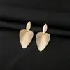 Pendientes Dorados Retro Exagerados de Hoja Europeos y Americanos, Pendientes Calados de Mariposa y Ginkgo, Pendientes Personalizados de Lujo Accesible