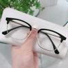 H17012 montura de gafas de ceja retro personalidad para hombre negocios ocio tendencia gafas planas se pueden equipar con miopía mayoreo