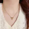 Design de Moda de Nicho Sentido Anel de Metal Pingente Xiao Pang Fu Colar Distintivo Luxo Leve Exquisito Corrente para Clavícula Versátil para Mulheres