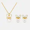 Conjunto de Brincos de Pérola Borboleta e Corrente para Clavícula de Luxo, Moda de Luxo Leve com Sensação de Alto Padrão, Atacado para Mulheres