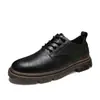 Botas para Hombre de Caña Baja Otoño Nuevo Negro Fabricante Zapatos de Trabajo Estilo Coreano Moda Casual Botas de Cuero para Hombre