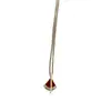 V Ouro Espessura Ouro Rosa 18K Saia Pequena Colar de Diamantes Fileira de Diamantes Leque em Formato de Leque de Madrepérola Exquisito High-End Venda Direta da Fábrica