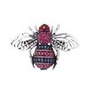 Comercio electrónico transfronterizo suministro moda europea y americana aleación Diamante abeja broche serie insectos corsage de mujer en stock