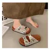Sandálias Fashion com Solado Grosso para Mulheres para Uso no Verão, Novo Estilo 2026, Chinelos de Praia de Alta Qualidade para Mulheres