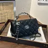 Bolsa para Mujer de Comercio Exterior Transfronterizo 2026 Otoño Nueva Llegada Bolso Cruzado Acolchado de Diamantes Bolso de Cadena Simple Moderno de Moda Estilo Coco Hombro Único