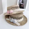 Chapéu de Palha com Laço de Renda Estilo Fada e Topo Plano para Mulheres, Chapéu de Sol de Palha para Verão, Chapéu de Praia de Palha Trançado à Mão com Renda