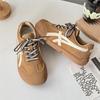 Versão europeia cabeça grande camurça chique simples sapatos de camada única que combinam com tudo nicho original que combinam com tudo tênis de skate para estudantes do sexo feminino A9853