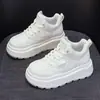 Zapatillas Blancas de Suela Gruesa de Caña Alta de Moda para Mujer, Nuevas Versátiles de Moda Casual Otoño e Invierno 2026