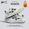 Sapatos de puxar tênis masculinos sapatos casuais 2026 verão sapatos de pai respiráveis absorventes de choque tênis de corrida masculinos B