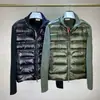 Marca M Versión Alta 25 Otoño e Invierno Nueva Chaqueta Chaqueta de Plumón Mengjia Empalme de Punto Cálido Cuello Alto Superior en Stock