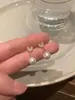 Brinco de Clipe Elegante Coração de Pérola Sem Furo Brincos Populares de Alta Qualidade 2025 Novos Brincos Populares para Mulheres