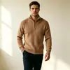 Suéter de punto versátil casual con media cremallera y cuello alto para hombre, de otoño e invierno, popular en Amazon para comercio exterior
