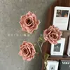 Flores Artificiales Rosa Cappuccino de 3 Cabezas Decoración de Salón de Bodas Escena Arreglo Floral Flores Decorativas Accesorios para Fotografía Venta al por Mayor