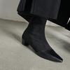 Botas Curtas de Salto Grosso Estilo Coreano para Mulheres, Novas Botas de Camurça Outono e Inverno 2026, Botas Curtas com Bico Quadrado e Design Estiloso para Mulheres Magras