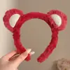 Faixa de cabeça de desenho animado para lavar o rosto para mulheres, nova faixa de cabeça de pelúcia 2026 para maquiagem, presilha de cabelo fofa, elástico de cabelo, acessório de cabeça