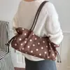 Bolso de gamuza para mujer 2026 nuevo moda de otoño nicho lunares bolso tote de trabajo de gran capacidad bolso de hombro